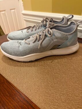 Nike Women's Light Blue Grey Athletic Sneakers size 10.5